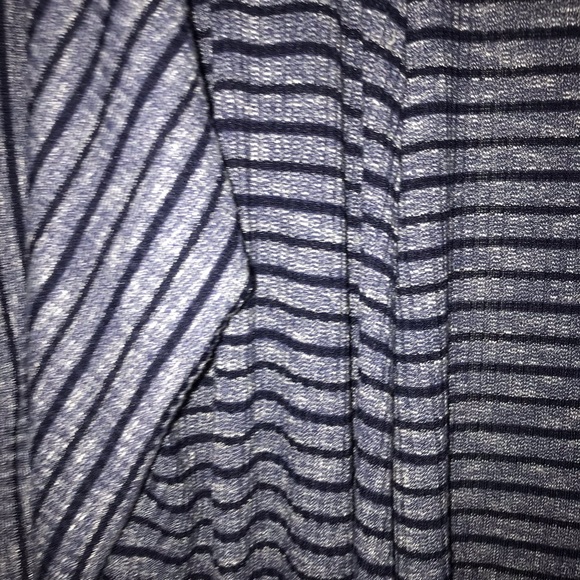 🖤💋 Basic Grey Lularoe Carly 💋🖤 - Picture 4 of 4